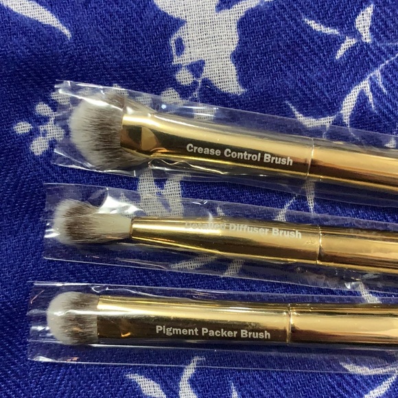 ALAMAR COSMETICS + FARAH Makeup Brushes Brand New - Picture 2 of 6